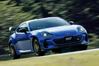 300台限定で販売された「スバルBRZ STI SportタイプRA」には、スーパー耐久シリーズの参戦車両と同様にバランスどりされたエンジンが搭載されている。