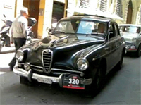 イタリアの国家警察の道路警備隊の「アルファ・ロメオ1900」も参加。