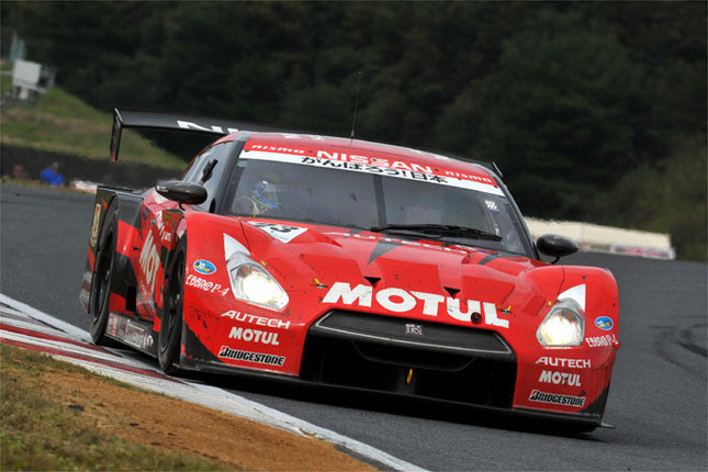 オートポリスを制したNo.23 MOTUL AUTECH GT-R。2011年シーズンは開幕戦に次ぐ2勝目となる。