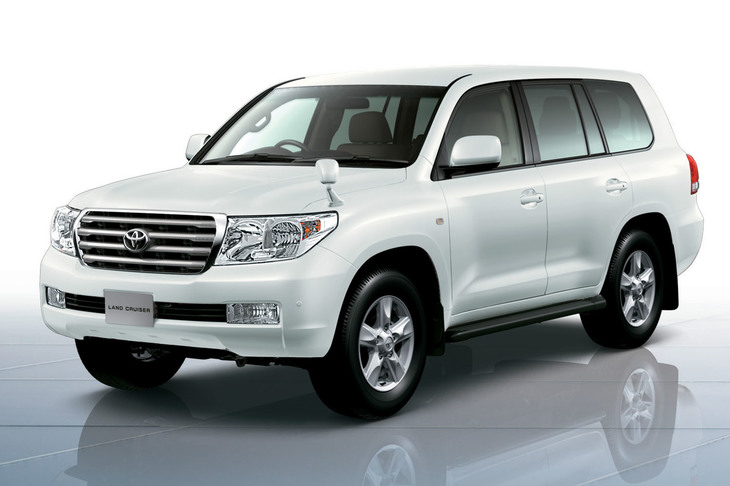 中古車価格が高騰している「ランドクルーザー200」。高年式車であれば新車価格を超えている個体がいくつもある。