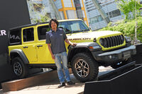 発表会にはお笑いコンビ トータルテンボスの藤田憲右さんも登場。藤田さんはジープオーナーなのだ。