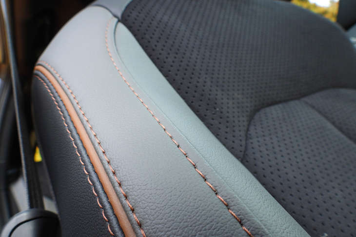 スバル・フォレスター スポーツEX(フロントシート)