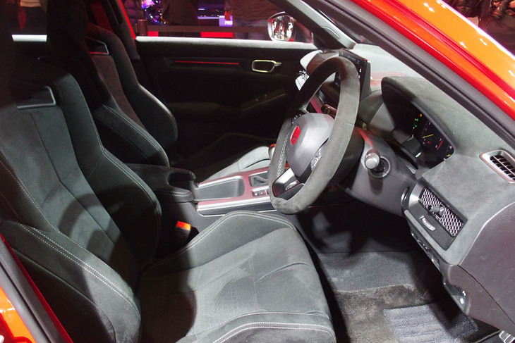 ホンダ・シビック タイプRレーシングブラックパッケージ