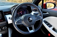 ルノー・ルーテシア インテンス(前編)の画像