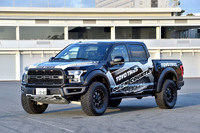 フォードF-150ラプター
ボディーサイズ:全長×全幅×全高=5890×2192×1994mm/ホイールベース:3708mm/車重:2584kg/駆動方式:4WD/エンジン:3.5リッターV6 DOHC 24バルブ ターボ/トランスミッション:10段AT/最高出力:457ps(336kW)/5000rpm/最大トルク:691Nm(70.5kgm)/3500rpm/タイヤ:(前)35×12.50R18LT (後)35×12.50R18LT/価格:--円