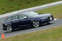 第210回:560psのパワーを4輪で駆る!「アウディRS 6アバント」をサーキットで試す