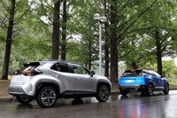 コンパクトクロスオーバーSUVのベンチマークになるであろう2台。「トヨタ・ヤリス クロス」と「プジョーSUV 2008」には、元CG編集記者の齋藤浩之さんが比較試乗しました。(photo:北畠主税)