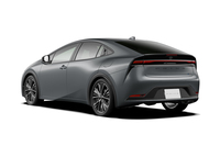 2リッターのハイブリッドシステムを搭載した中間グレードの「G」。このグレードから、足元の仕様が195/50R19サイズのタイヤと、19インチアルミホイールの組み合わせとなる。