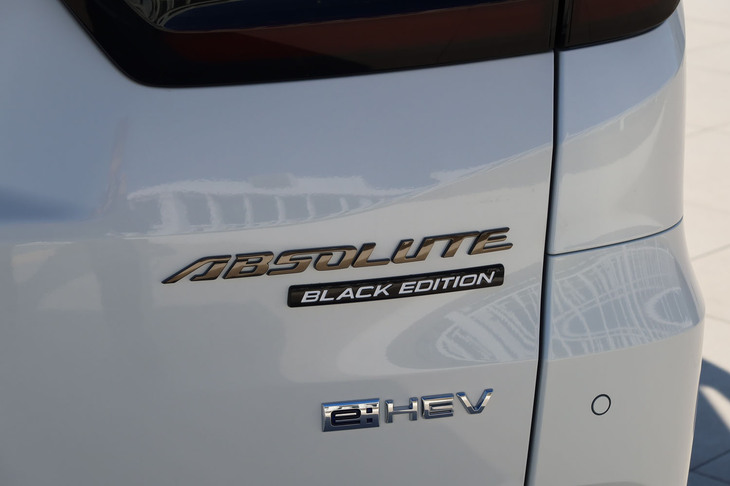 ホンダ・オデッセイe:HEVアブソルート・EXブラックエディション 純正アクセサリー装着車(リアエンブレム)