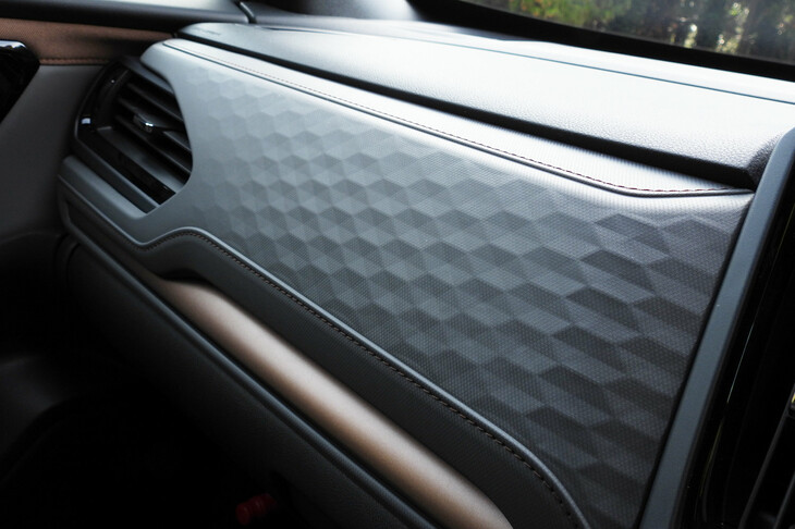 スバル・フォレスター スポーツEX(ダッシュボード加飾)