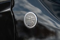 ジープのなかでも優れたオフロード性能が認められたモデルにのみ与えられる「TRAIL RATED」バッジ。