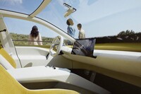 BMWが最新のデザインコンセプト「ビジョン ノイエクラッセ」を世界初公開の画像