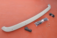 こちらがその一式。バンパーとオーバーライダー、支持金具セット、そしてボルト4本。