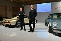 シンガーのファウンダーでありエグゼクティブチェアマンのロブ・ディキンソン氏(写真右)。写真は2024年5月、コーンズ・グループとのパートナーシップ締結発表のために来日した際のもの。