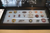 歴代のフィアットのエンブレム20種。