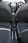 MINIクーパーS クロスオーバーALL4(4WD/6MT)【試乗記】 MINIの拡大解釈 の画像3