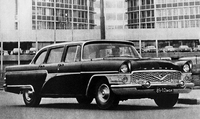 GAZが生産していた高級サルーン「チャイカ」。ソビエトでは「ジル」に次ぐステイタスを持つ政府要人用リムジンだった。