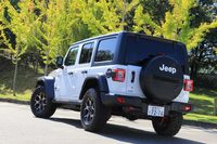 悪路走破性能を高めた「ルビコン」については、2019年春以降の日本導入予定となっている。