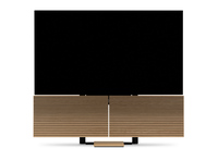 Bang & Olufsenのこだわりのひとつが、圧倒的なクラフトマンシップ。例えばデザインを特徴づけるアルミニウムは、成形や表面処理など、他の追随を許さない高度な技術力を誇る。