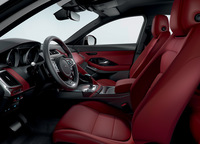 「ジャガーEペース」に錦織選手とのコラボモデル 50台限定で注文受け付けを開始の画像