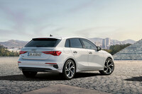 「アウディA3スポーツバック/セダン」に特別仕様車「シグネチャーエディション」が登場の画像