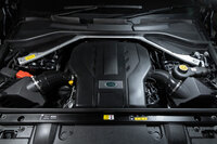 「P530」のエンジンはBMW製の4.4リッターV8ガソリンターボ。530PSの最高出力と750N・mの最大トルクを発生する。