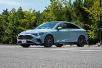 2026年7月9日に国内販売がスタートした新型「メルセデス・ベンツCLA」。今回試乗したセダンのほか、そのワゴンバージョンとなる「CLAシューティングブレーク」もラインナップされる。
