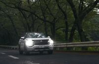 動画で見る「三菱アウトランダーP」の画像