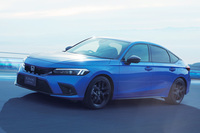 「ホンダ・シビック」にハイブリッドモデル「e:HEV」が登場 2022年7月1日に発売