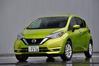 「ノートe-POWER」は「S」「X」「MEDALIST」の3グレード展開。今日の試乗車は「X」グレード。