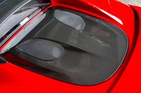 他のグレードでオプション扱いとなるカーボン製のテールゲートやフロントアクセスパネル、ロールフープカバーも「スプリント」では標準装備となる。