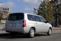 ボディーサイズは全長×全幅×全高=4245×1690×1525mm、ホイールベースは2550mmとなる。