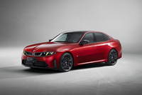 新型「BMW 3シリーズ」(※内燃機関モデル)は1975年のE21型から数えて7代目。2019年以来のフルモデルチェンジだ。