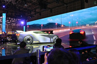 アンベールされた「ハイパーフォース」。