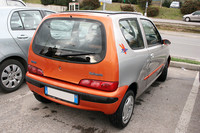 一時存在した「ブラシ」仕様。テールゲートが別色だった。