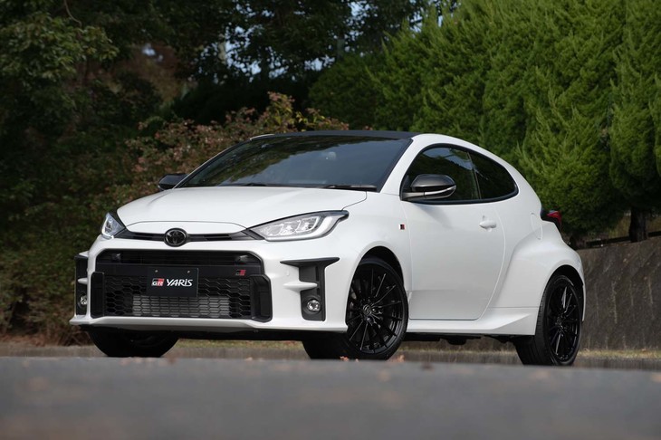 専用の3ドアボディーをまとう「トヨタGRヤリス」。全長3995mmはノーマルの「ヤリス」よりも55mm長い。