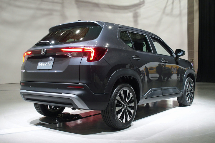 ホンダWR-V(リアビュー)