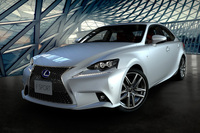 2013年5月デビュー当時の3代目「レクサスIS」。ISとしては初めてハイブリッドモデルがラインナップされ、スポーティーグレード「Fスポーツ」も幅広く設定された。