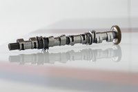 新エンジンに採用されるカムシャフト。