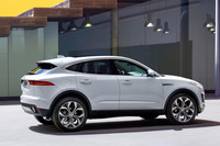 次いでコンパクトSUVの「Eペース」。