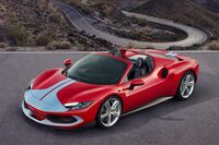 フェラーリが「296GTS」を発表 最高出力830PSを誇る最新のオープントップモデル