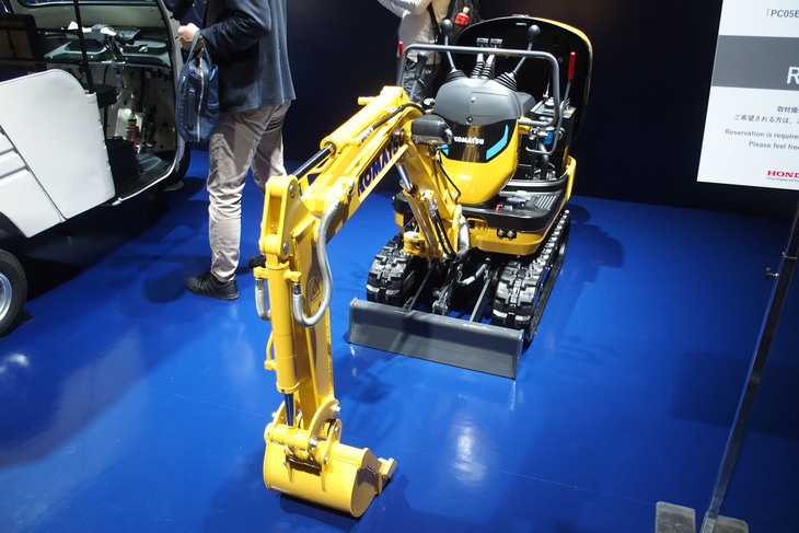 コマツPC05E-1プロトタイプ(電動マイクロショベル)