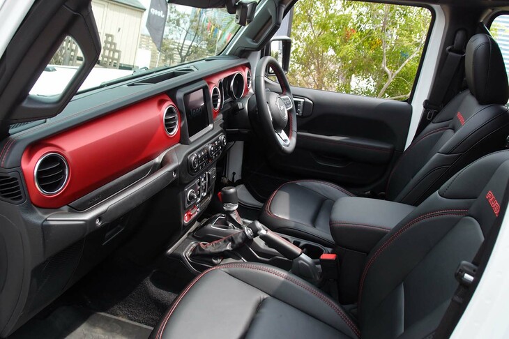 ジープ・グラディエーター ルビコン(インテリア)