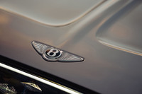 ベントレーが初のフル電動SUV「トルカル」を世界初公開の画像
