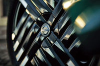 日産が「ノート オーラ」をマイナーチェンジ フロントデザインを刷新し装備も強化の画像