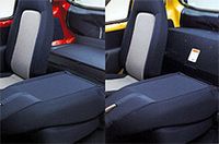 写真左は「ガソリンB」のラゲッジスペース。右はハイブリッド車。荷室の広さの違いは一目瞭然