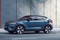 ボルボのEV専用モデル「C40リチャージ」。クーペライクなスタイルが大きな特徴となっている。(写真はすべて海外仕様車)