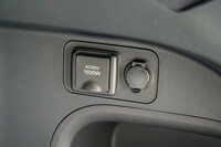 荷室の右側面にはAC100V・1500Wのコンセントが用意される。