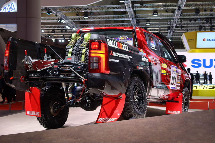 三菱トライトン(アジアクロスカントリーラリー2023参戦車両)