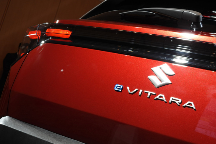 スズキeビターラZ(リアエンブレム)